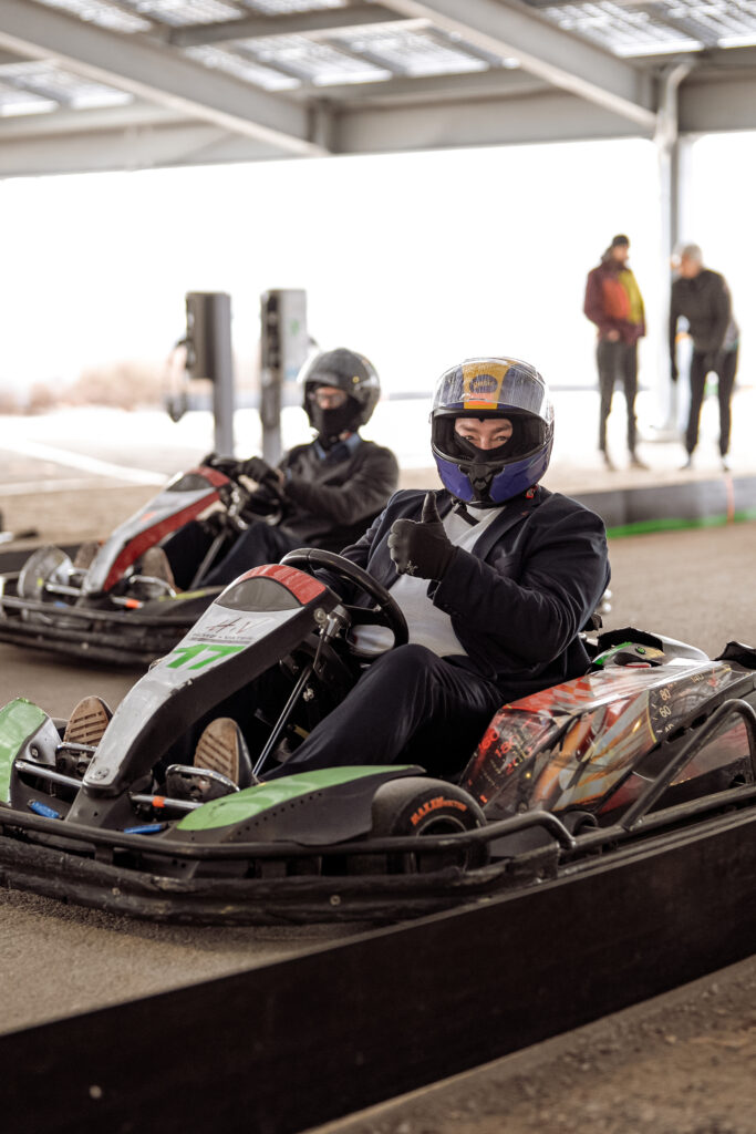 Michèle Rascher und Constantin Wenzlik, beide CEO bei Timeless Planet, traten im ersten Energie-Cup von Bad Wörishofen gegen Jörg Wund (Inhaber & Geschäftsführer), Stefan Rößler (technischer Leiter), den 1. Bürgermeister von Bad Wörishofen, Stefan Welzel, sowie Landrat Alex Eder an.