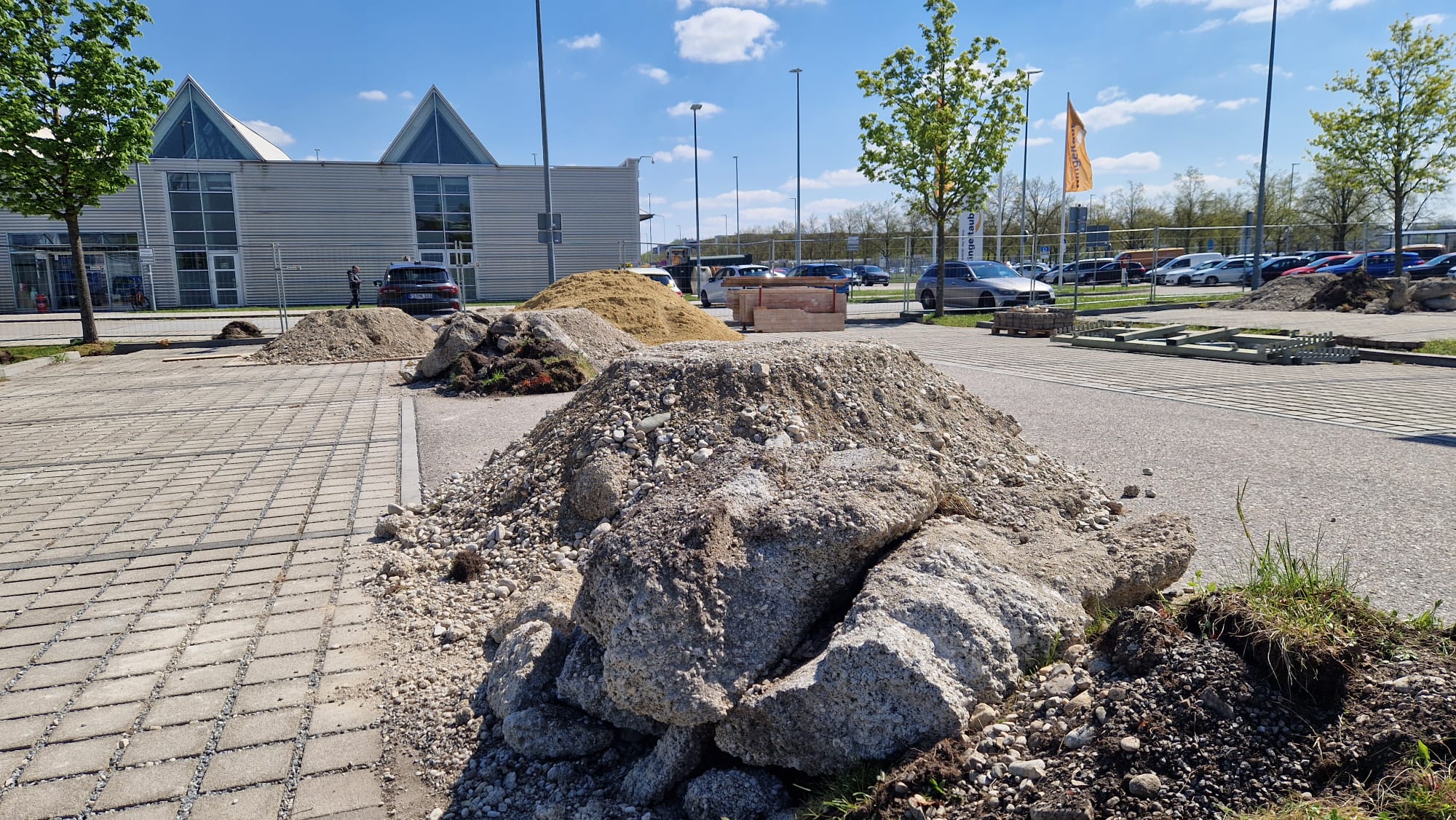 Spatenstich Timeless Planet am Flughafen München